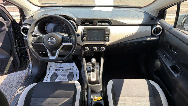 2021 Nissan Versa SV Xtronic CVT