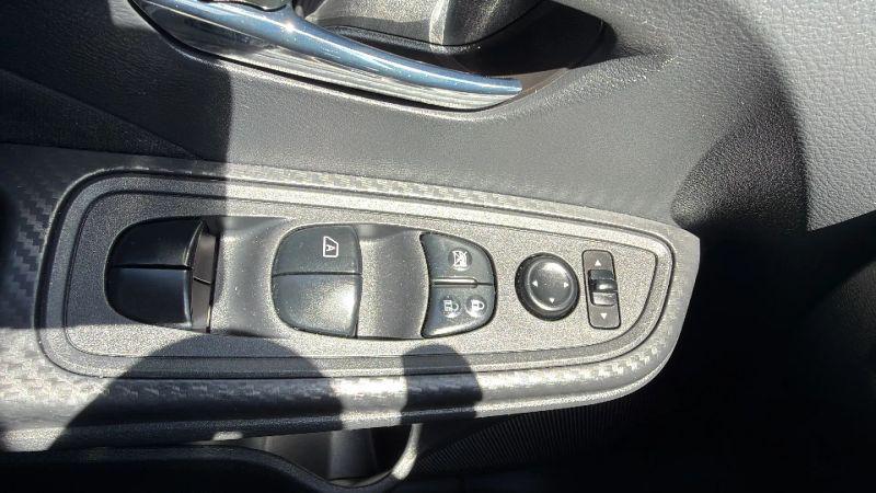 2021 Nissan Versa SV Xtronic CVT