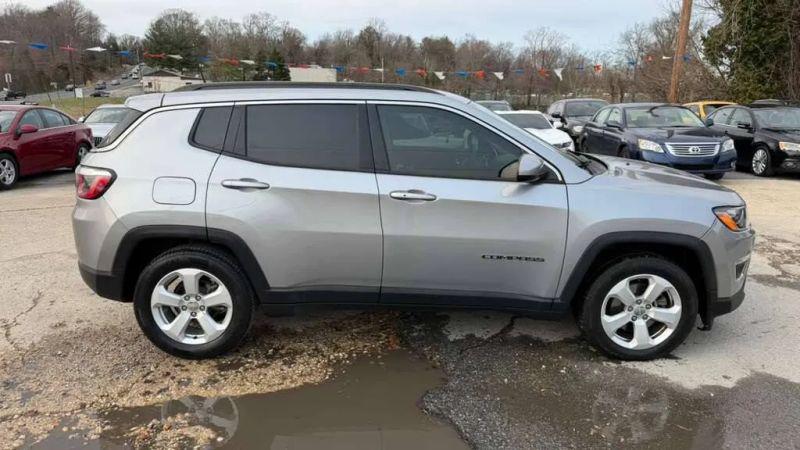 2019 Jeep Compass Latitude FWD