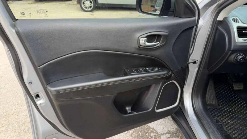 2019 Jeep Compass Latitude FWD