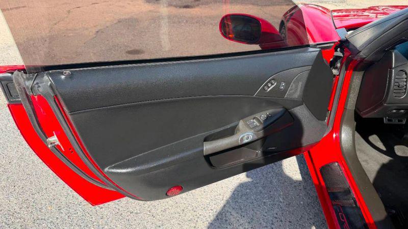 2005 Chevrolet Corvette Base