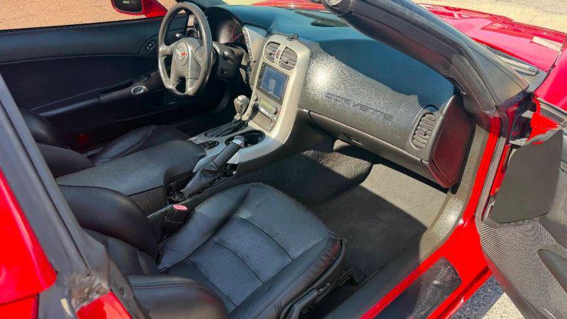 2005 Chevrolet Corvette Base