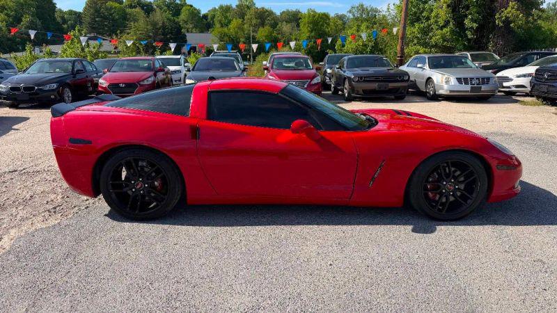 2005 Chevrolet Corvette Base