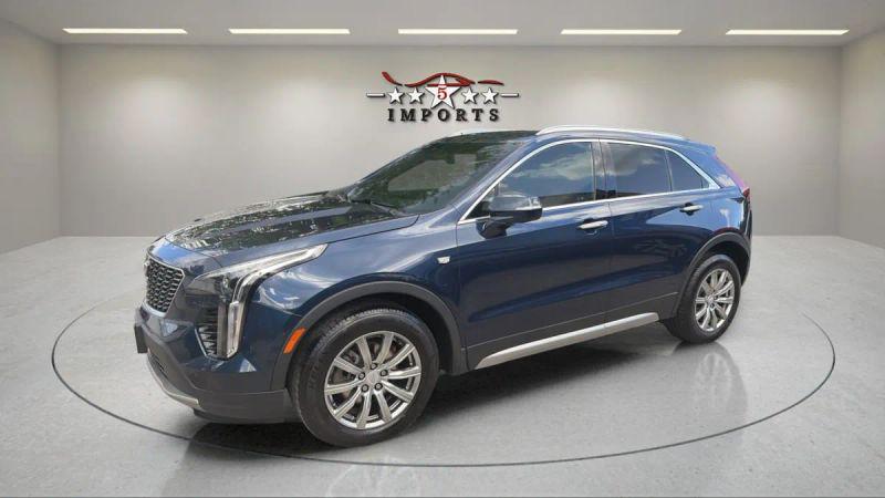 2022 Cadillac XT4 AWD Premium Luxury