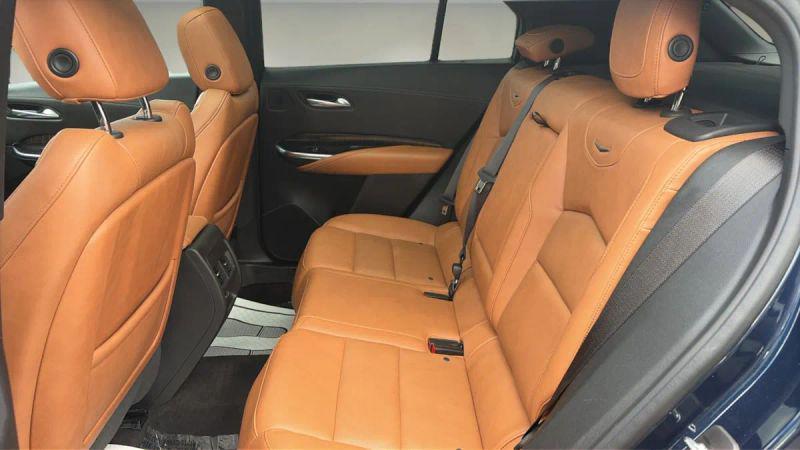 2022 Cadillac XT4 AWD Premium Luxury