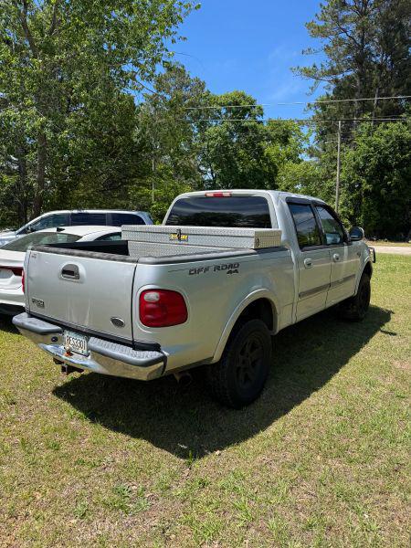 2001 Ford F-150 LARIAT