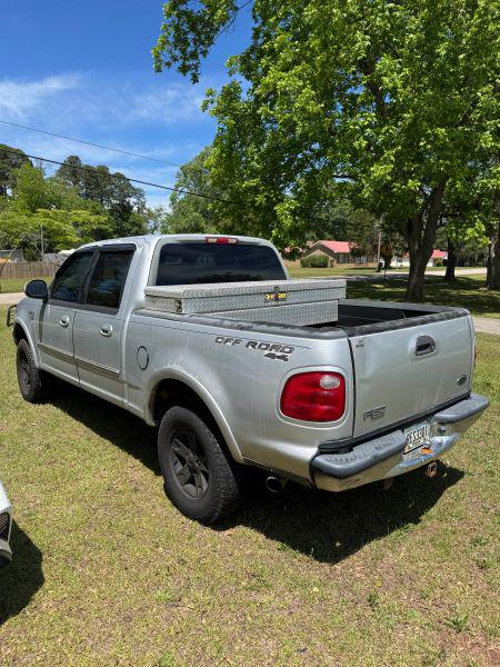 2001 Ford F-150 LARIAT
