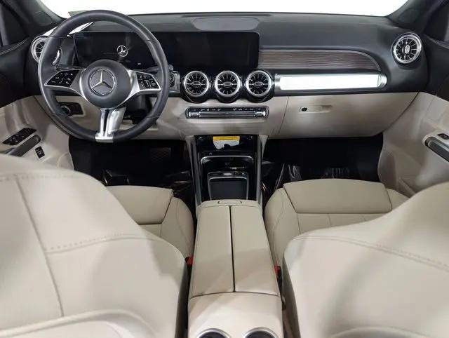 2026 Mercedes-Benz GLB 4MATIC