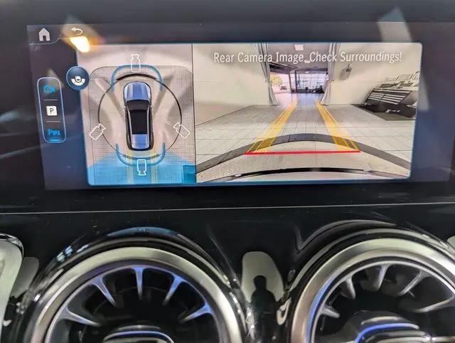 2026 Mercedes-Benz GLB 4MATIC