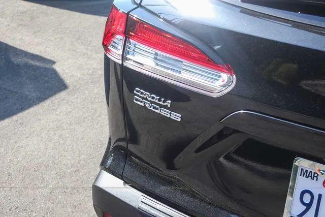 2024 Toyota Corolla Cross LE