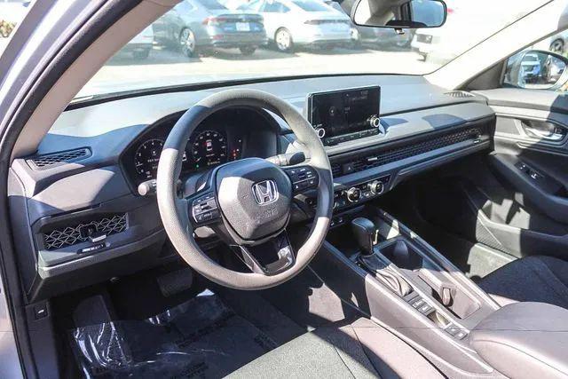 2025 Honda Accord Sedan SE