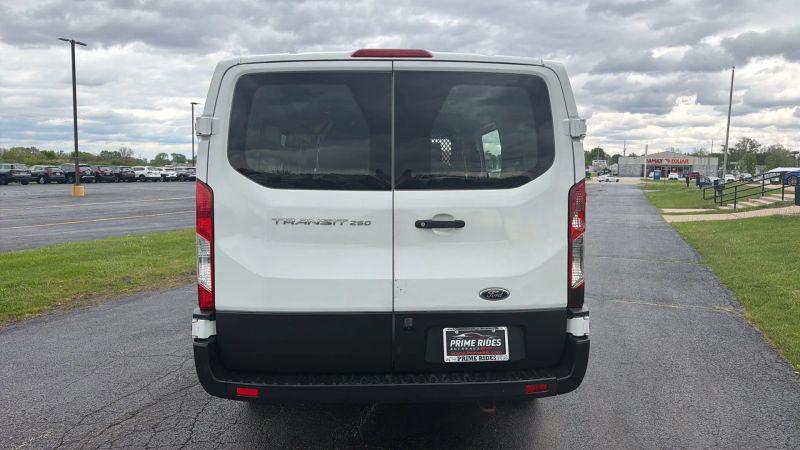 2019 Ford Transit w/Sliding Side Door w/RWB