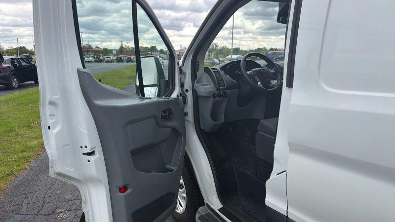 2019 Ford Transit w/Sliding Side Door w/RWB