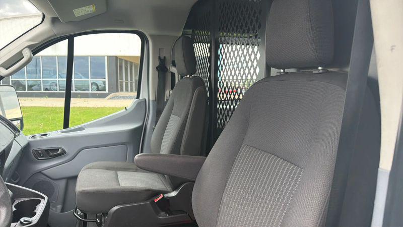 2019 Ford Transit w/Sliding Side Door w/RWB
