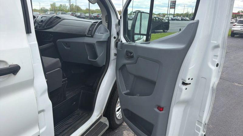 2019 Ford Transit w/Sliding Side Door w/RWB