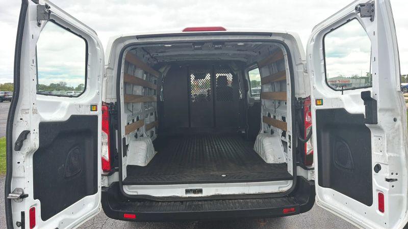 2019 Ford Transit w/Sliding Side Door w/RWB