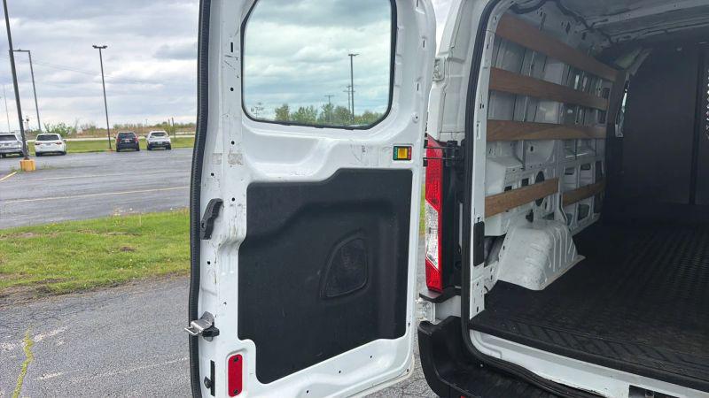 2019 Ford Transit w/Sliding Side Door w/RWB