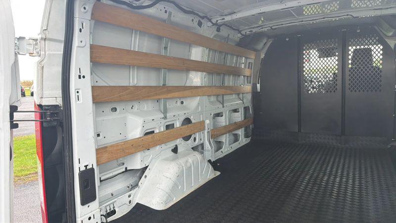 2019 Ford Transit w/Sliding Side Door w/RWB