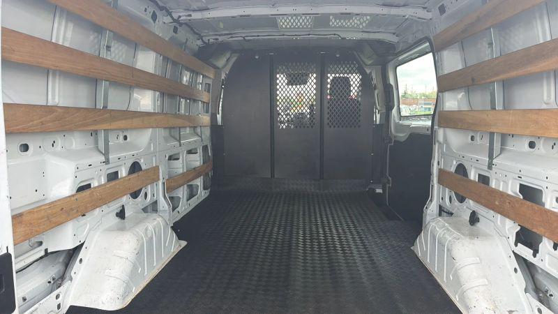 2019 Ford Transit w/Sliding Side Door w/RWB