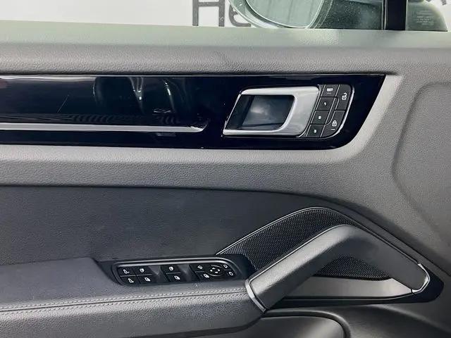 2023 Porsche Cayenne Cayenne