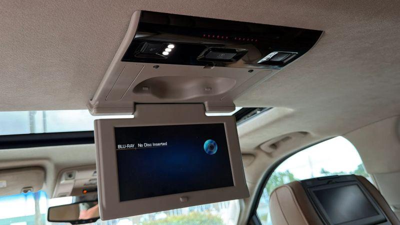 2016 Cadillac Escalade Platinum