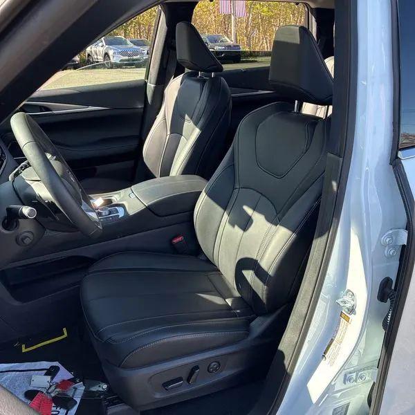 2026 INFINITI QX60 LUXE AWD