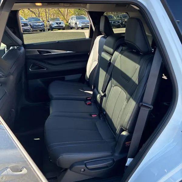 2026 INFINITI QX60 LUXE AWD