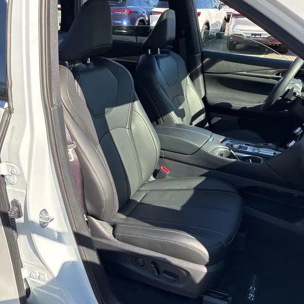 2026 INFINITI QX60 LUXE AWD