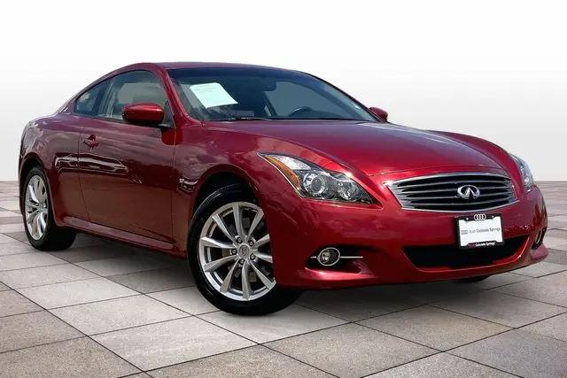 2015 INFINITI Q60 Standard