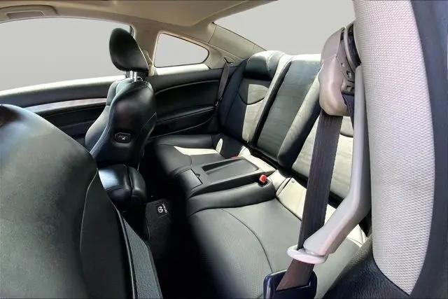 2015 INFINITI Q60 Standard