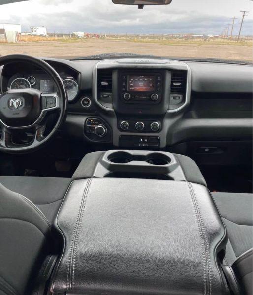 2019 Ram 1500 Big Horn/Lone Star Crew Cab 4x4 5'7" Box
