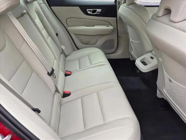 2024 Volvo S60 B5 Plus Dark Theme