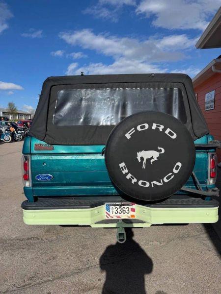 1992 Ford Bronco Base