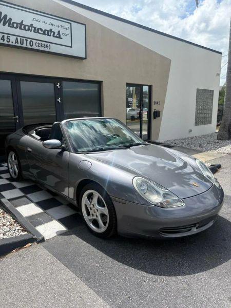 2001 Porsche 911 Carrera 4