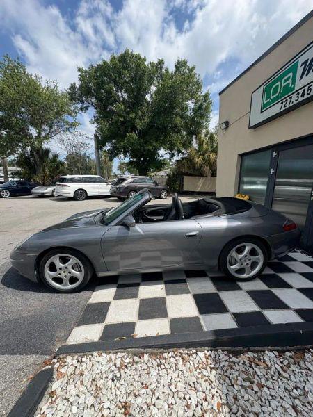 2001 Porsche 911 Carrera 4