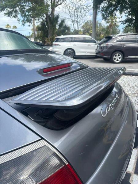 2001 Porsche 911 Carrera 4