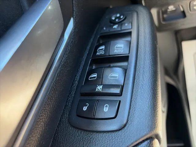 2019 Ram 1500 Big Horn/Lone Star Crew Cab 4x4 5'7" Box