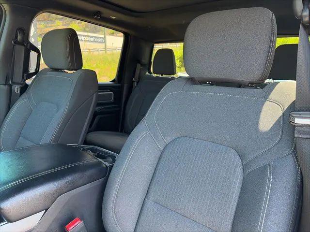 2019 Ram 1500 Big Horn/Lone Star Crew Cab 4x4 5'7" Box