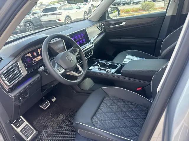 2026 Volkswagen Atlas SEL Premium R-Line