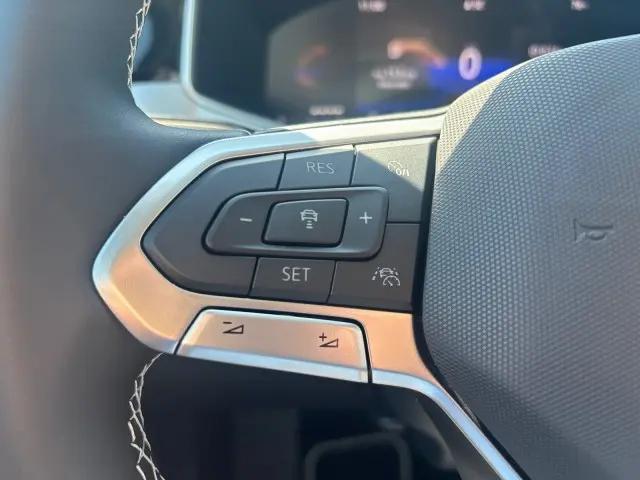 2026 Volkswagen Taos SE