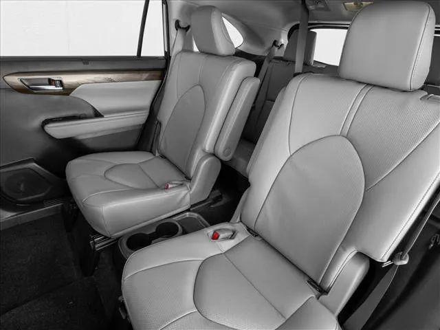 2026 Toyota Highlander Hybrid Limited