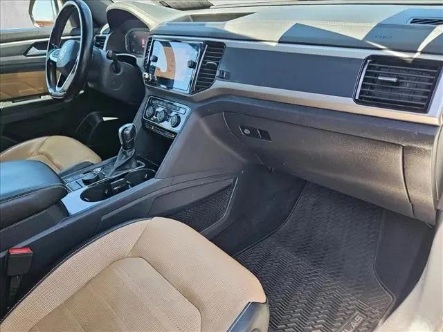 2020 Volkswagen Atlas Cross Sport 3.6L V6 SEL Premium