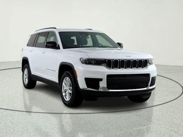 2026 Jeep Grand Cherokee L Laredo 4x4