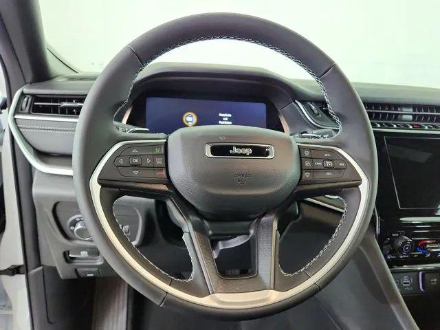 2026 Jeep Grand Cherokee L Laredo 4x4