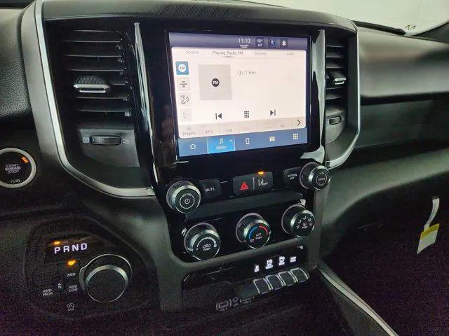 2026 Ram 1500 Express Crew Cab 4x4 5'7" Box
