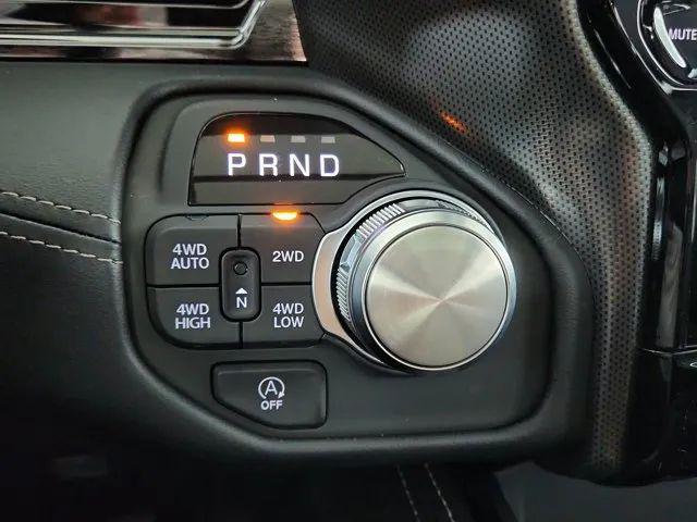 2026 Ram 1500 Limited Crew Cab 4x4 5'7" Box