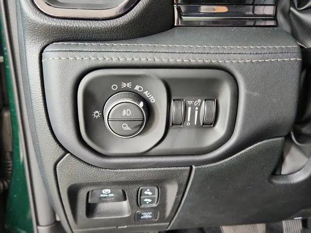 2026 Ram 1500 Limited Crew Cab 4x4 5'7" Box