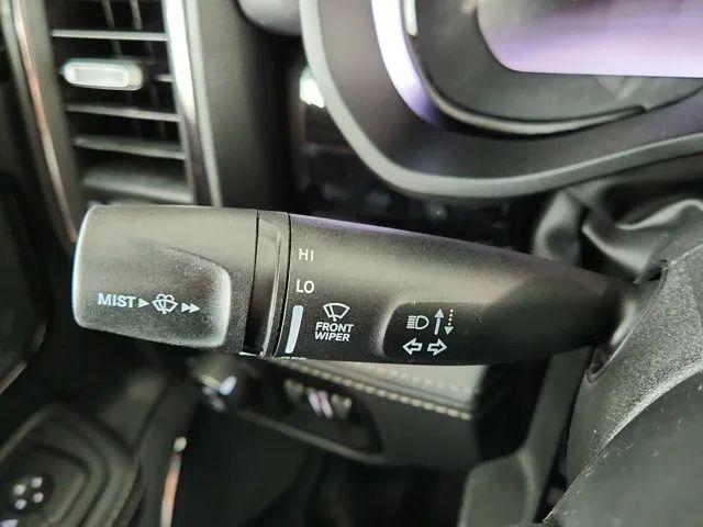 2026 Ram 1500 Limited Crew Cab 4x4 5'7" Box