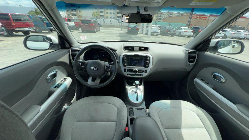 2016 Kia Soul EV Base