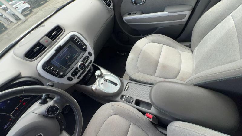 2016 Kia Soul EV Base